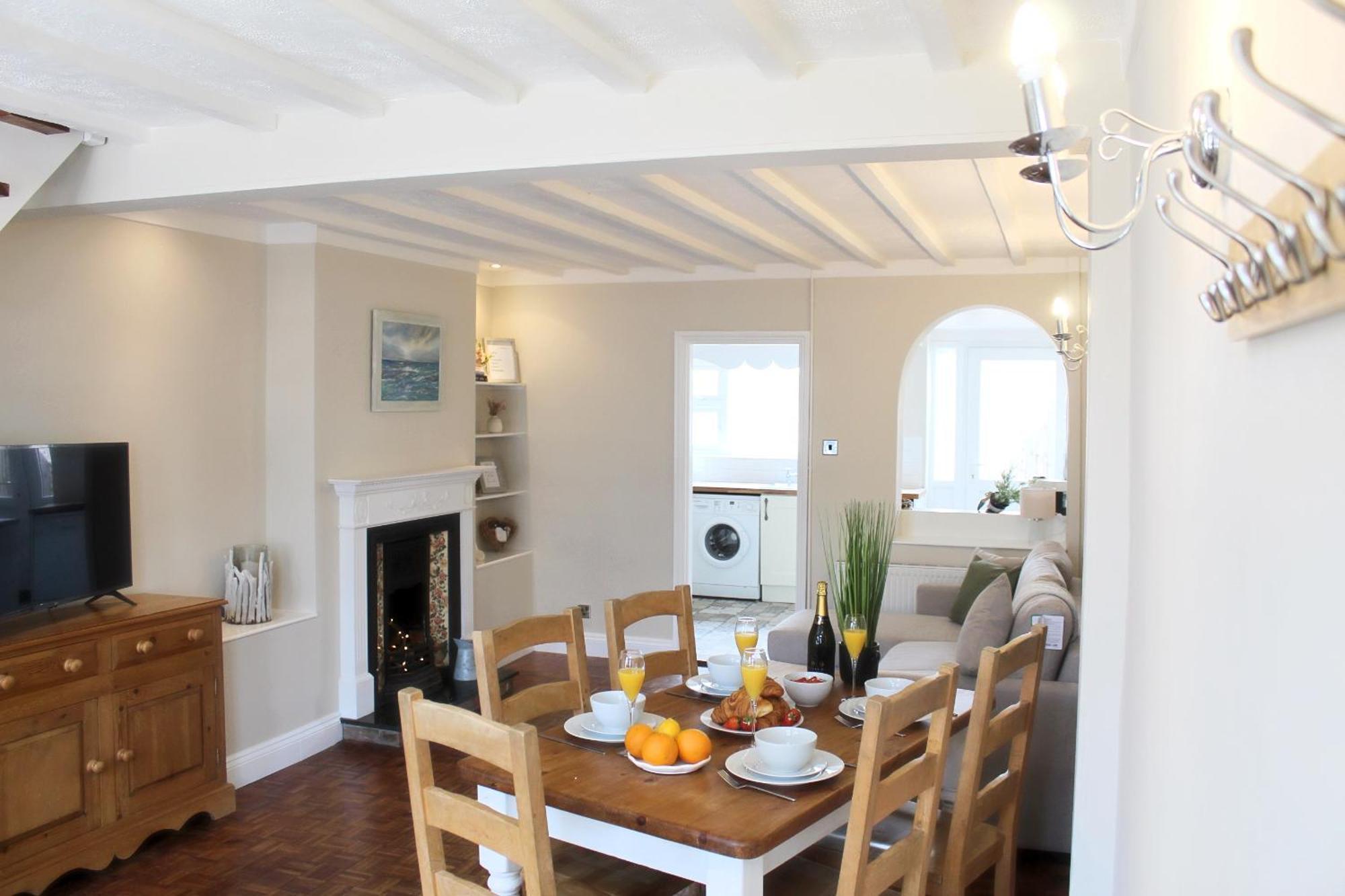 Cosy Cottage In Mersea - Walking Distance To Beach And Town ウェスト・マーシー エクステリア 写真